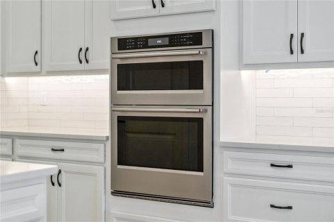 Casa en venta en Minneola, Florida, 3 dormitorios, 264.21 m2 № 2220363 - foto 10