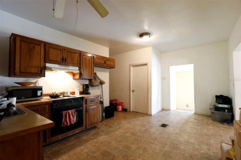 House in Lakeland, Florida 3 bedrooms, 109.07 sq.m. № 1911397 - photo 15