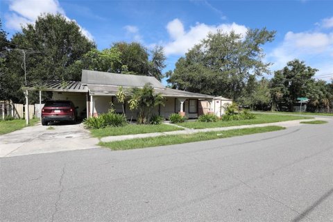 House in Lakeland, Florida 3 bedrooms, 109.07 sq.m. № 1911397 - photo 2