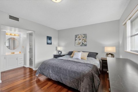 Condo in Margate, Florida, 2 bedrooms  № 2173886 - photo 18