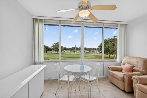Condo in Margate, Florida, 2 bedrooms  № 2173886 - photo 13