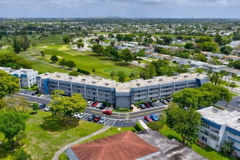 Condominio en Margate, Florida, 2 dormitorios № 2173886