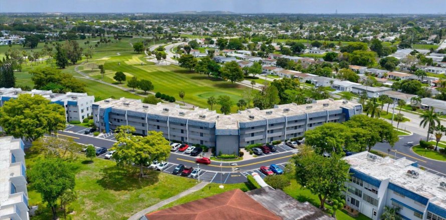 Condo in Margate, Florida, 2 bedrooms  № 2173886