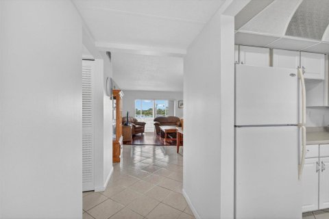Condo in Margate, Florida, 2 bedrooms  № 2173886 - photo 4