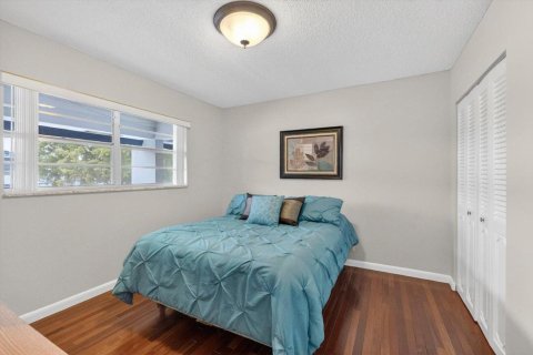Condo in Margate, Florida, 2 bedrooms  № 2173886 - photo 21