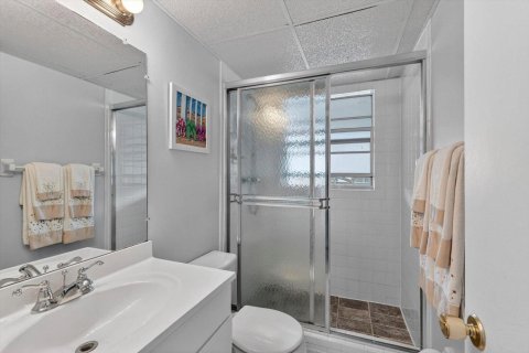 Condo in Margate, Florida, 2 bedrooms  № 2173886 - photo 23