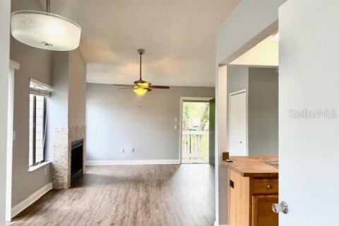 Condo in Altamonte Springs, Florida, 2 bedrooms № 2112888 - photo 6