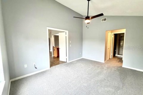 Condo in Altamonte Springs, Florida, 2 bedrooms № 2112888 - photo 24
