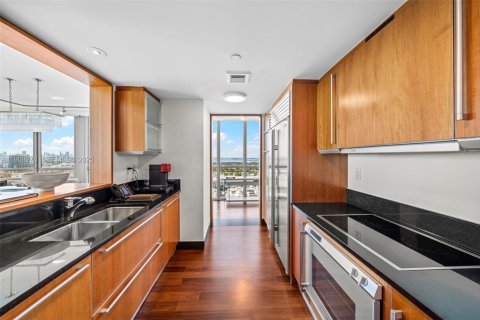 Condominio en alquiler en Miami Beach, Florida, 2 dormitorios, 112.69 m2 № 2076852 - foto 21