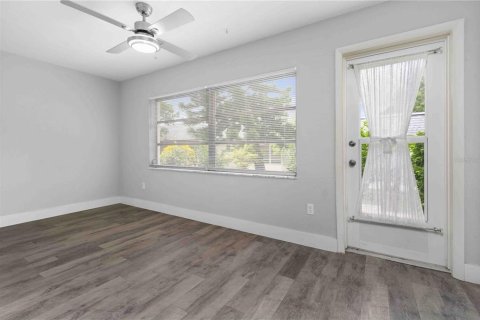 Villa ou maison à vendre à Clearwater, Floride: 2 chambres, 89.28 m2 № 1880592 - photo 13