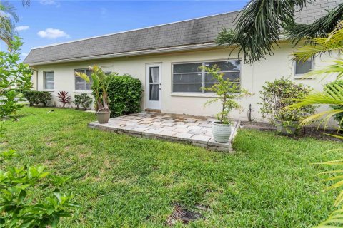 Villa ou maison à vendre à Clearwater, Floride: 2 chambres, 89.28 m2 № 1880592 - photo 26