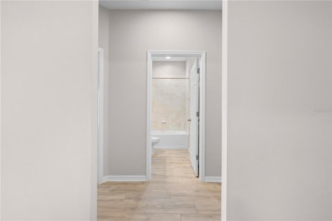 Casa en venta en Spring Hill, Florida, 4 dormitorios, 214.88 m2 № 1742883 - foto 20
