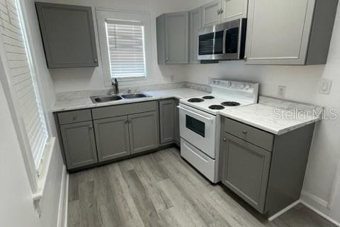 House in Sarasota, Florida 2 bedrooms, 78.97 sq.m. № 2202412 - photo 5