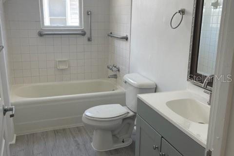 House in Sarasota, Florida 2 bedrooms, 78.97 sq.m. № 2202412 - photo 10