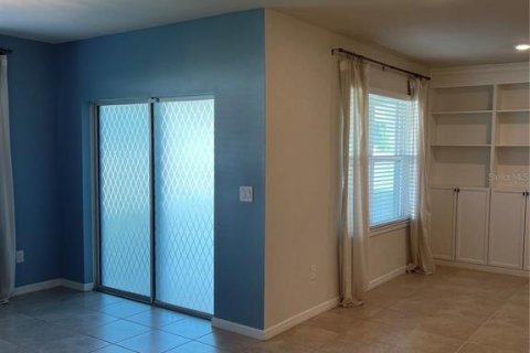 House in Lakeland, Florida 3 bedrooms, 158.03 sq.m. № 2201791 - photo 14
