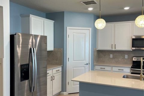 House in Lakeland, Florida 3 bedrooms, 158.03 sq.m. № 2201791 - photo 8
