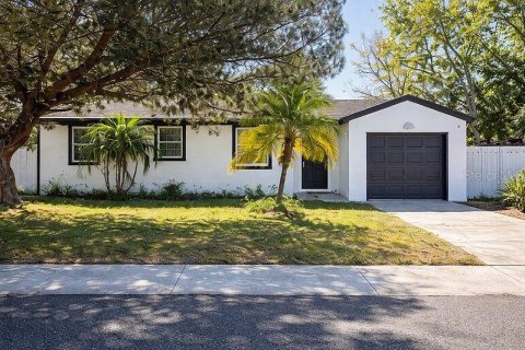Villa ou maison à Casselberry, Floride 3 chambres, 87.79 m2 № 2342223