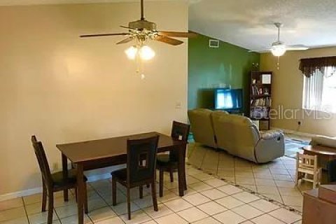 Casa en alquiler en Edgewater, Florida, 3 dormitorios, 148.27 m2 № 1908290 - foto 11