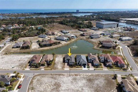 House in Palm Coast, Florida 3 bedrooms, 171.22 sq.m. № 2119752 - photo 5