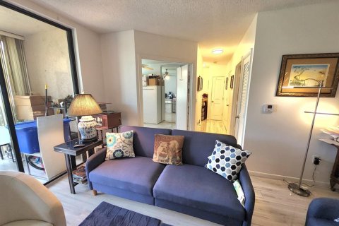 Condo in Coconut Creek, Florida, 3 bedrooms  № 2263253 - photo 13