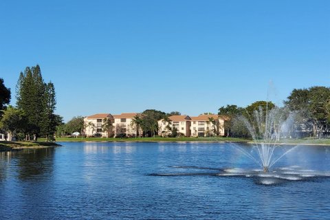 Condo in Coconut Creek, Florida, 3 bedrooms  № 2263253 - photo 25