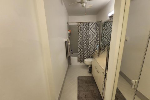 Condo in Coconut Creek, Florida, 3 bedrooms  № 2263253 - photo 16