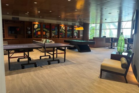 Condo in Sunrise, Florida, 3 bedrooms № 1959925 - photo 18