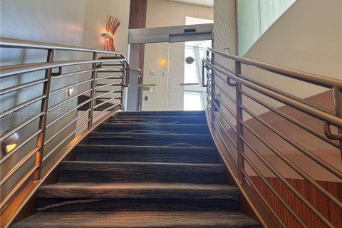 Condo in Sunrise, Florida, 3 bedrooms № 1959925 - photo 28