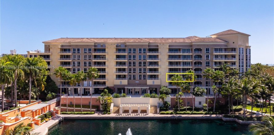 Condominio en Key Biscayne, Florida, 3 dormitorios  № 1863277