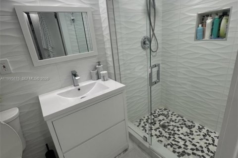 Copropriété à louer à Aventura, Floride: 2 chambres, 125.7 m2 № 2256026 - photo 14