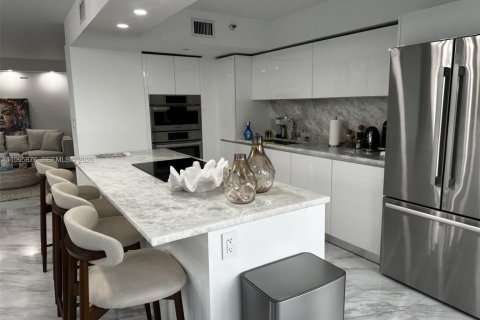 Copropriété à louer à Aventura, Floride: 2 chambres, 125.7 m2 № 2256026 - photo 3