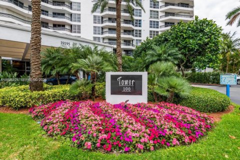 Copropriété à louer à Aventura, Floride: 2 chambres, 125.7 m2 № 2256026 - photo 19
