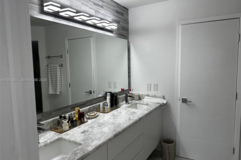 Copropriété à louer à Aventura, Floride: 2 chambres, 125.7 m2 № 2256026 - photo 9