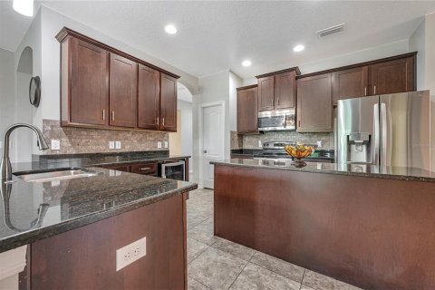 Casa en venta en Wesley Chapel, Florida, 5 dormitorios, 261.43 m2 № 1900725 - foto 13
