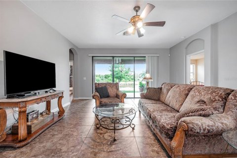 Casa en venta en Wesley Chapel, Florida, 5 dormitorios, 261.43 m2 № 1900725 - foto 6