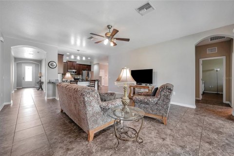 Casa en venta en Wesley Chapel, Florida, 5 dormitorios, 261.43 m2 № 1900725 - foto 9