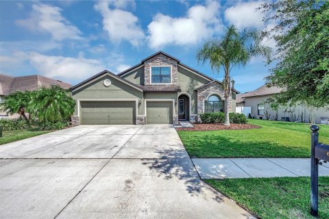 Casa en venta en Wesley Chapel, Florida, 5 dormitorios, 261.43 m2 № 1900725 - foto 1