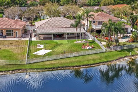 Casa en venta en Miramar, Florida, 4 dormitorios, 224.27 m2 № 2050359 - foto 2