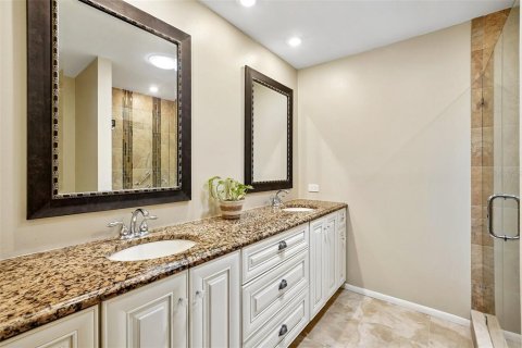 Villa ou maison à vendre à Palm Harbor, Floride: 2 chambres, 123.56 m2 № 2121454 - photo 28