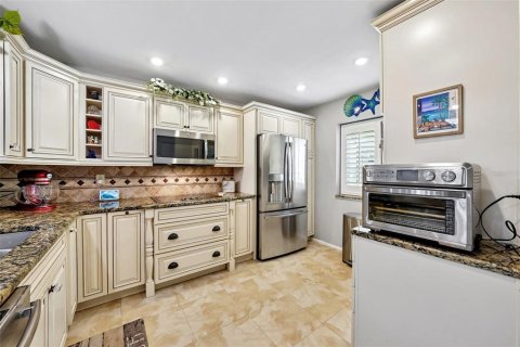 Villa ou maison à vendre à Palm Harbor, Floride: 2 chambres, 123.56 m2 № 2121454 - photo 14
