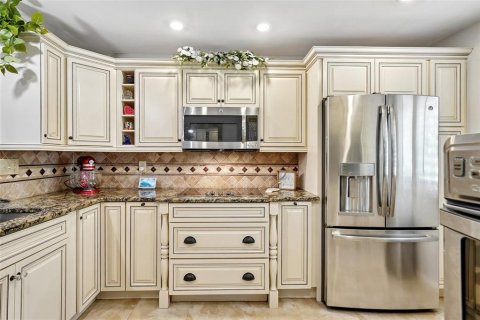 Villa ou maison à vendre à Palm Harbor, Floride: 2 chambres, 123.56 m2 № 2121454 - photo 16