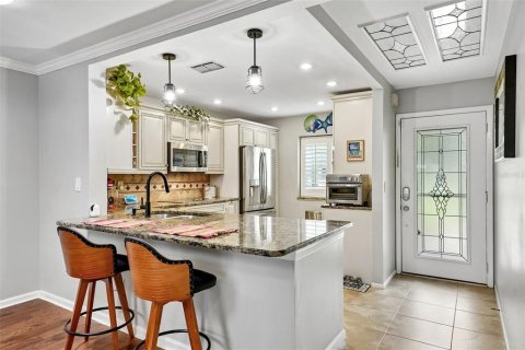 Villa ou maison à vendre à Palm Harbor, Floride: 2 chambres, 123.56 m2 № 2121454 - photo 10