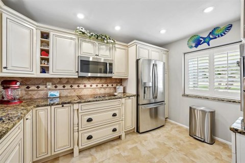 Villa ou maison à vendre à Palm Harbor, Floride: 2 chambres, 123.56 m2 № 2121454 - photo 13