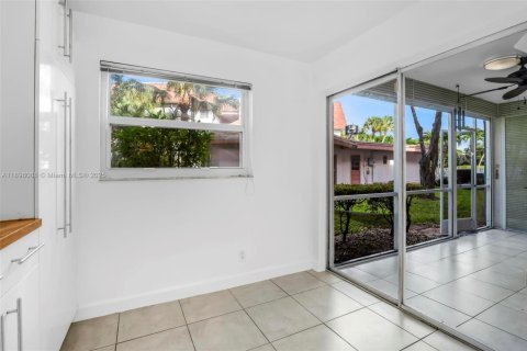 Снять в аренду кондоминиум в Тамарак, Флорида 2 спальни, 100.15м2, № 2017003 - фото 17