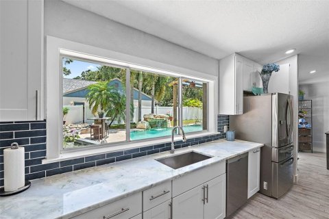 House in Clearwater, Florida 4 bedrooms, 205.78 sq.m. № 1785096 - photo 6