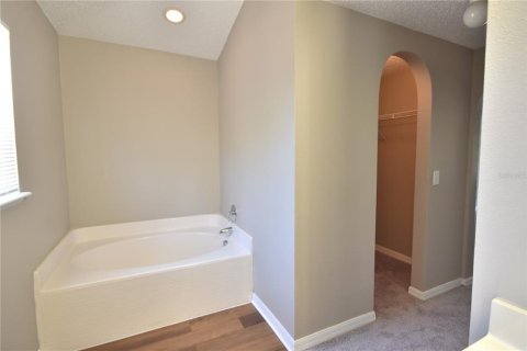 Casa en alquiler en Apopka, Florida, 4 dormitorios, 206.52 m2 № 1910279 - foto 25