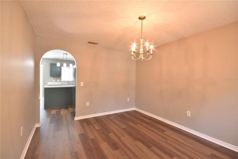 Casa en alquiler en Apopka, Florida, 4 dormitorios, 206.52 m2 № 1910279 - foto 13