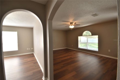 Casa en alquiler en Apopka, Florida, 4 dormitorios, 206.52 m2 № 1910279 - foto 7