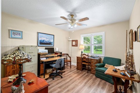 Villa ou maison à vendre à Lake Worth, Floride: 4 chambres, 231.23 m2 № 1970238 - photo 19