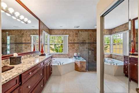 Villa ou maison à vendre à Lake Worth, Floride: 4 chambres, 231.23 m2 № 1970238 - photo 14